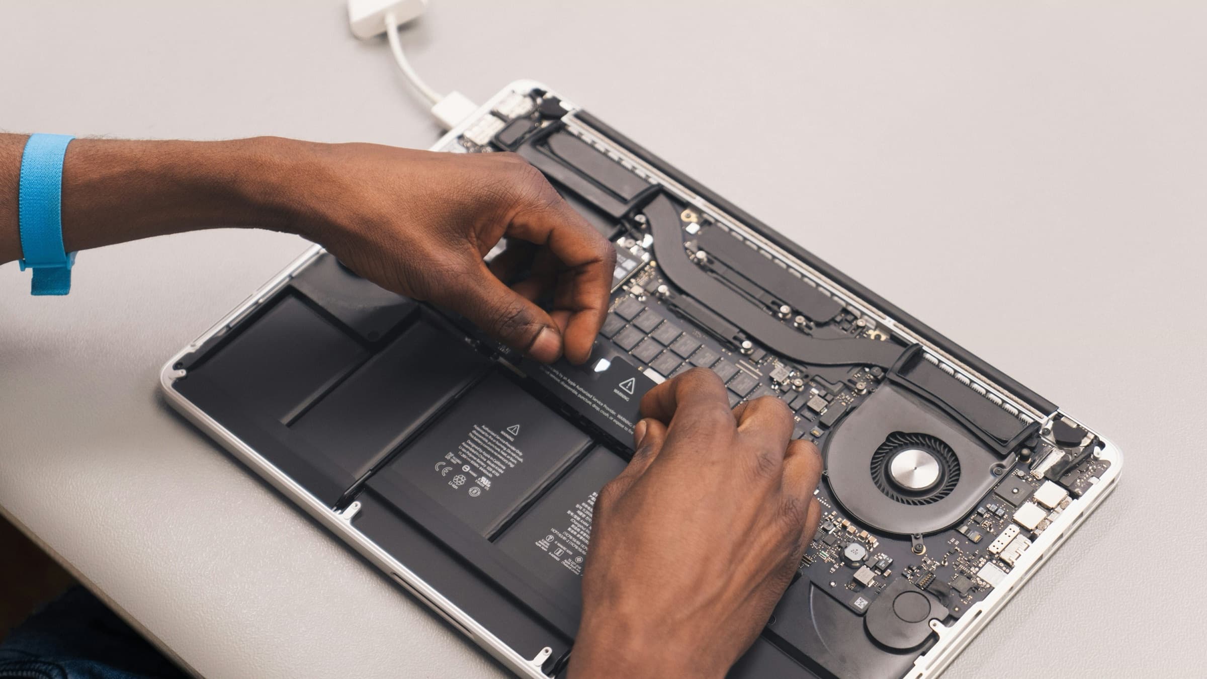 Remote IT troubleshooting session
